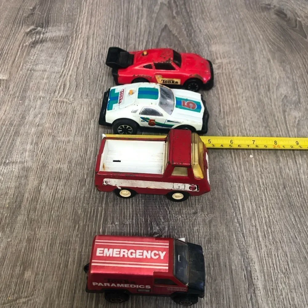 Vintage Lot Of 4 Tonka Toy Cars Paramedic Clutch Popper Pressed Steel Truck READ